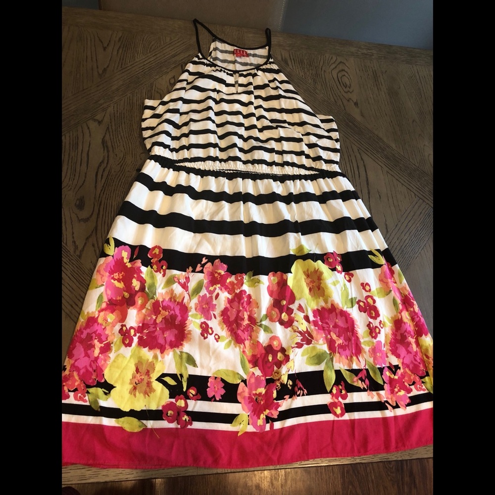 FLORAL WITH BLACK & WHITE STRIPES DRESS 😍